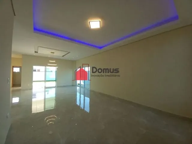 Casa com 428m², à venda, no bairro Loteamento Residencial Reserva dos Lagos em Pindamonhangaba