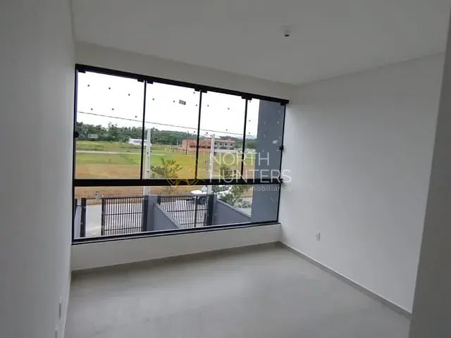 Casa com 79m², à venda, no bairro Vila Nova em Joinville