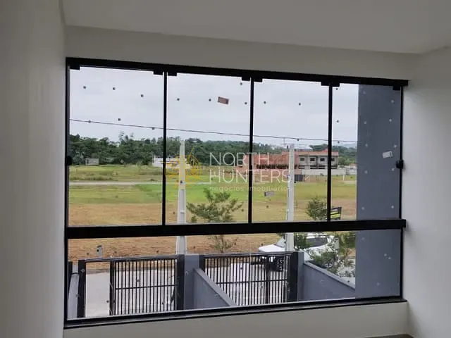 Casa com 79m², à venda, no bairro Vila Nova em Joinville