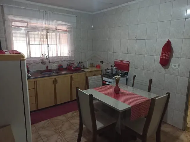 Casa com 125m² 3 quartos e 2 banheiros, à venda, no bairro Jardim Zaira em Mauá