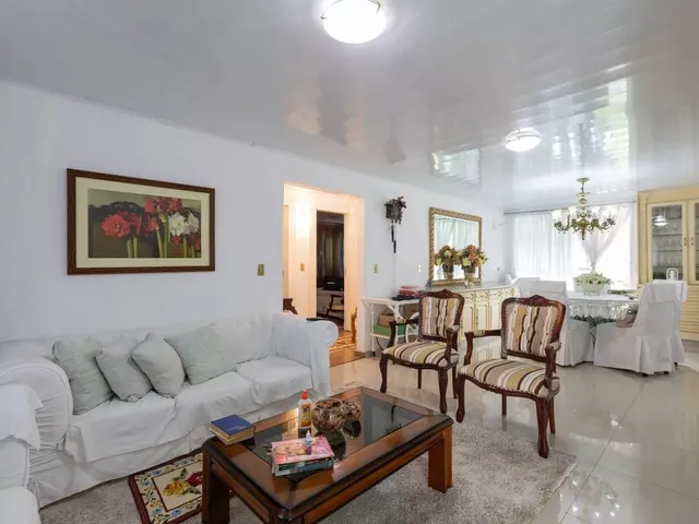 Casa 2 quartos e 3 banheiros, à venda, no bairro Atuba em Curitiba