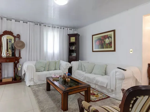 Casa 2 quartos e 3 banheiros, à venda, no bairro Atuba em Curitiba