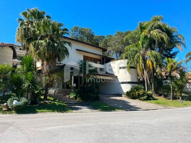 Casa com 800m² 5 quartos e 11 banheiros, à venda, no bairro Alphaville em Santana de Parnaíba