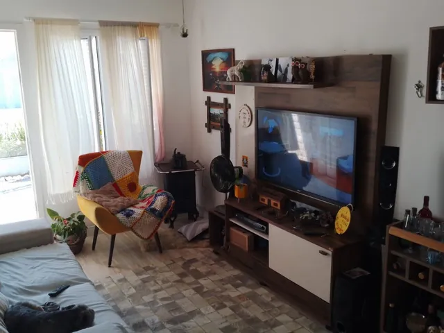Casa com 207m² 2 quartos e 1 banheiro, à venda, no bairro Fragata em Pelotas