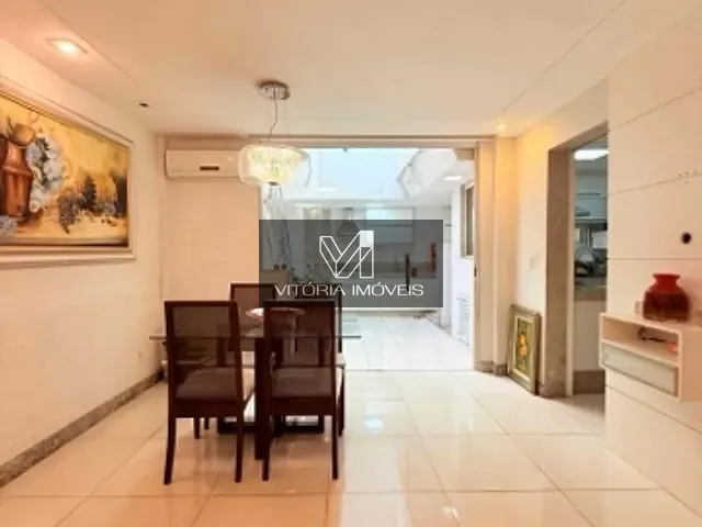 Casa 4 quartos e 6 banheiros, à venda, no bairro Jardim da Penha em Vitória