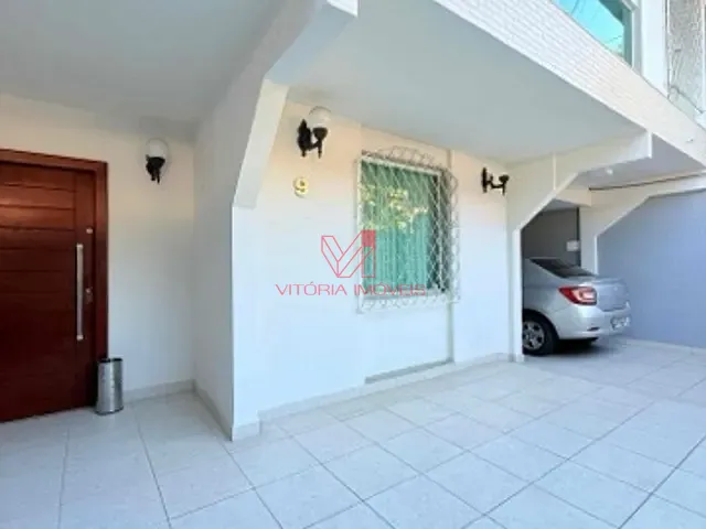 Casa 4 quartos e 6 banheiros, à venda, no bairro Jardim da Penha em Vitória