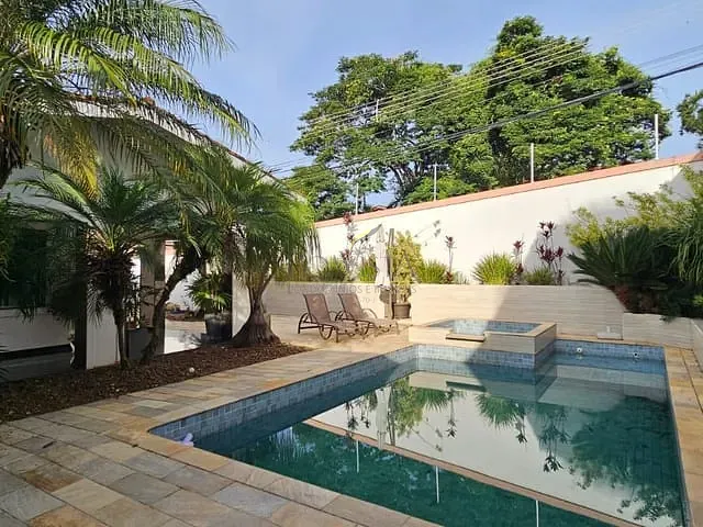 Casa com 629m² 3 quartos e 5 banheiros, à venda, no bairro Vila Santista em Atibaia