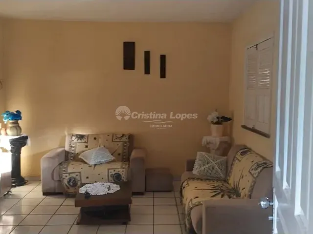 Casa com 600m² 4 quartos e 4 banheiros, à venda, no bairro Aeroporto em Teresina