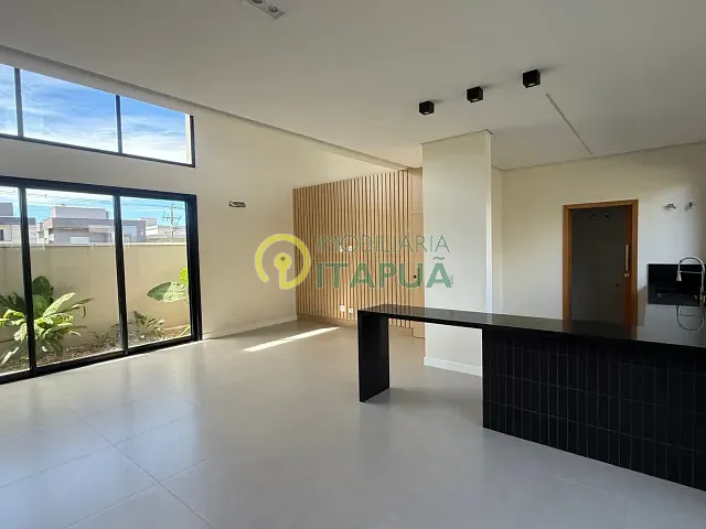 Casa com 252m² 3 quartos e 4 banheiros, à venda, no bairro Parque Tauá em Londrina