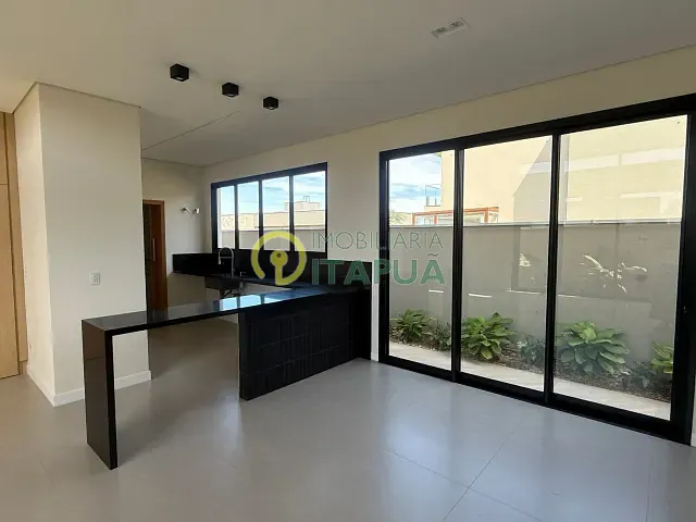 Casa com 252m² 3 quartos e 4 banheiros, à venda, no bairro Parque Tauá em Londrina