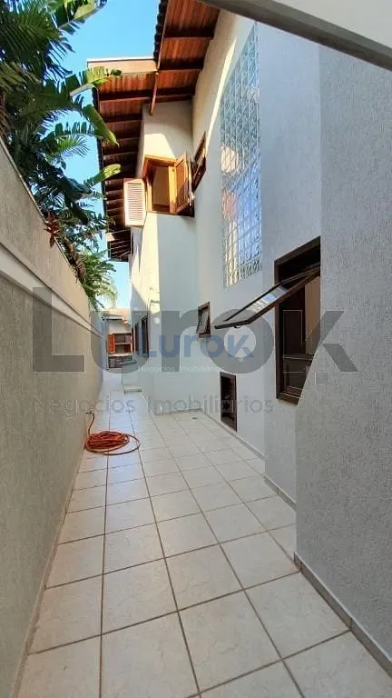 Casa, 4 quartos, 350 m² - Foto 31