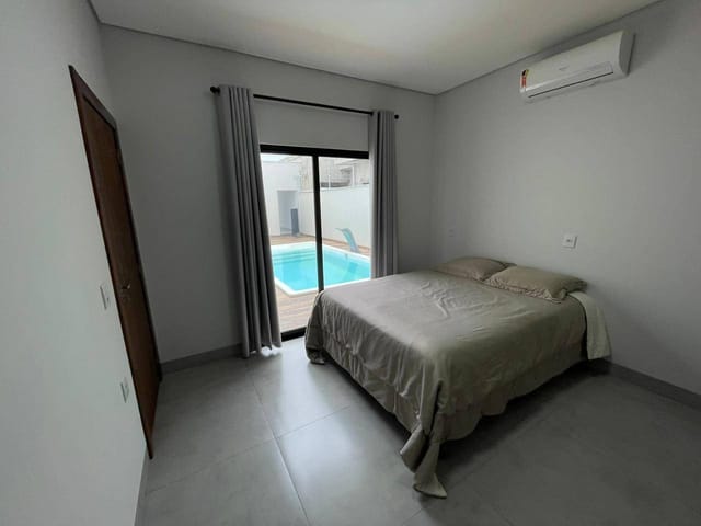 Casa com 360m² 3 quartos e 2 banheiros, à venda, no bairro Residencial Paris em Sinop