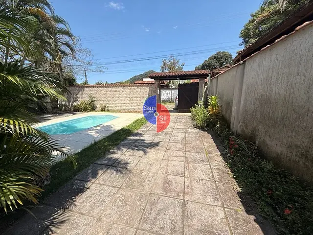 Casa 2 quartos e 2 banheiros, à venda, no bairro Cantagalo em Guapimirim