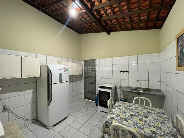 Casa com 230m² 3 quartos e 2 banheiros, à venda, no bairro Cristo Rei em Teresina