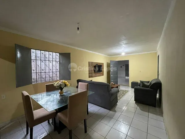 Casa com 230m² 3 quartos e 2 banheiros, à venda, no bairro Cristo Rei em Teresina