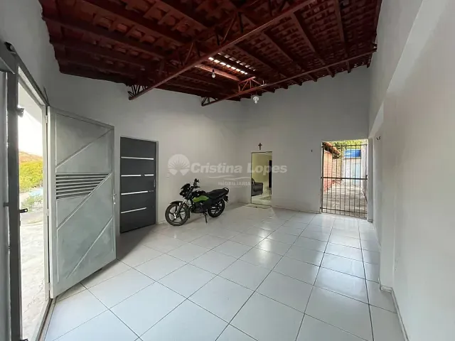 Casa com 230m² 3 quartos e 2 banheiros, à venda, no bairro Cristo Rei em Teresina