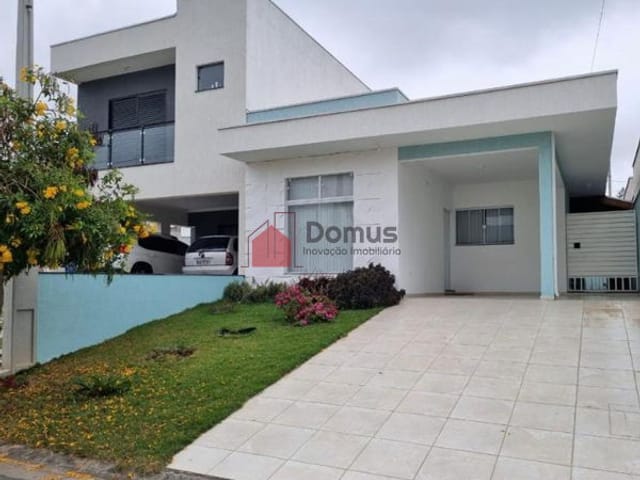 Casa com 200m², à venda, no bairro Vila Prado em Pindamonhangaba