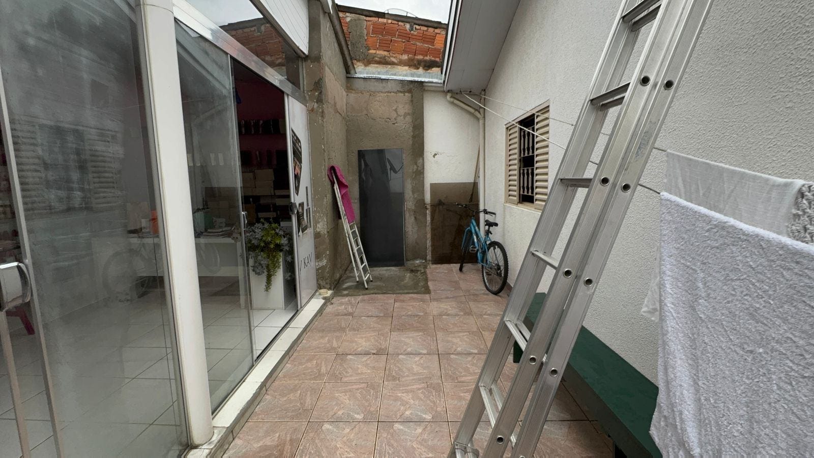 Casa à venda com 3 quartos, 130m² - Foto 4
