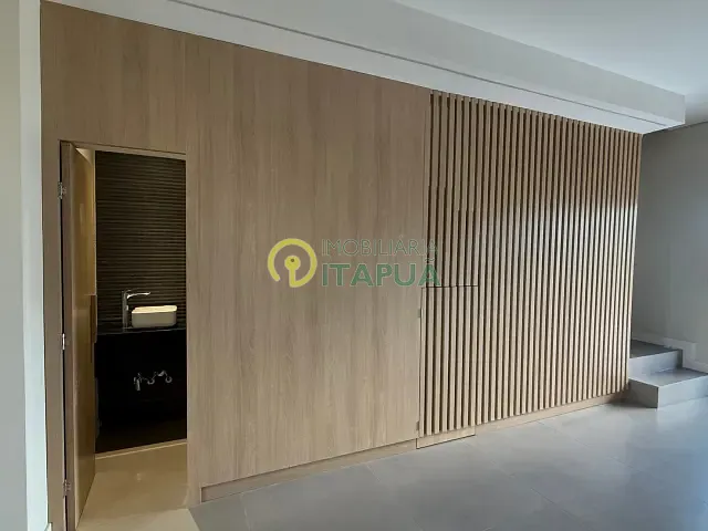 Casa com 251m² 4 quartos e 4 banheiros, à venda, no bairro Parque Tauá em Londrina