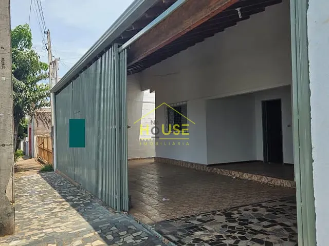 Casa 3 quartos e 2 banheiros, à venda, no bairro Pozzobon em Votuporanga