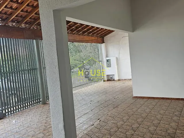 Casa 3 quartos e 2 banheiros, à venda, no bairro Pozzobon em Votuporanga