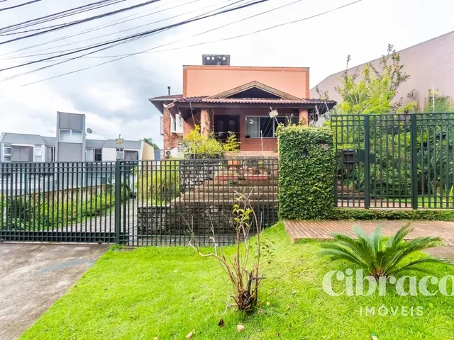 Casa com 710m² 5 quartos e 7 banheiros, à venda, no bairro Bigorrilho em Curitiba