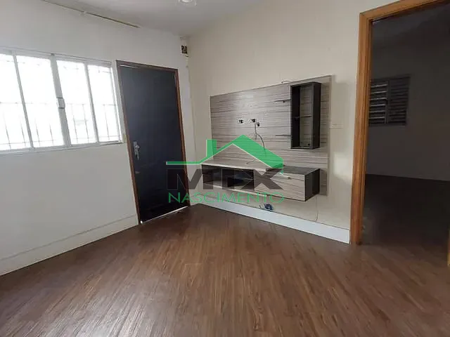 Casa com 120m² 2 quartos e 2 banheiros, para alugar, no bairro Taboão em São Bernardo do Campo