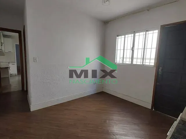 Casa com 120m² 2 quartos e 2 banheiros, para alugar, no bairro Taboão em São Bernardo do Campo