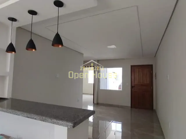 Casa 2 quartos e 2 banheiros, à venda, no bairro Roma em Volta Redonda
