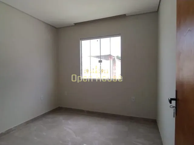Casa 2 quartos e 2 banheiros, à venda, no bairro Roma em Volta Redonda