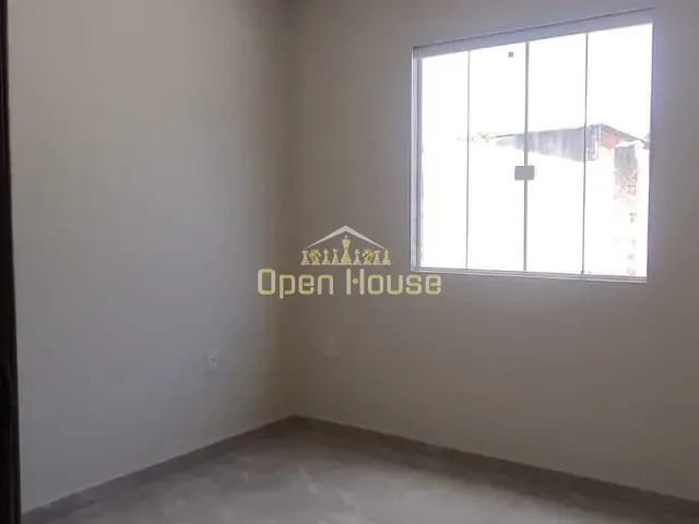 Casa 2 quartos e 2 banheiros, à venda, no bairro Roma em Volta Redonda