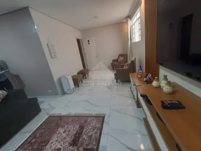 Casa com 250m² 3 quartos e 3 banheiros, à venda, no bairro Vila Ana Maria em Mauá