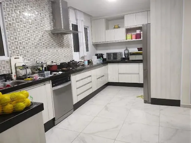 Casa com 250m² 3 quartos e 3 banheiros, à venda, no bairro Vila Ana Maria em Mauá