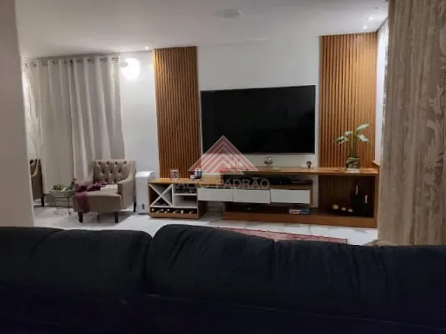 Casa com 250m² 3 quartos e 3 banheiros, à venda, no bairro Vila Ana Maria em Mauá