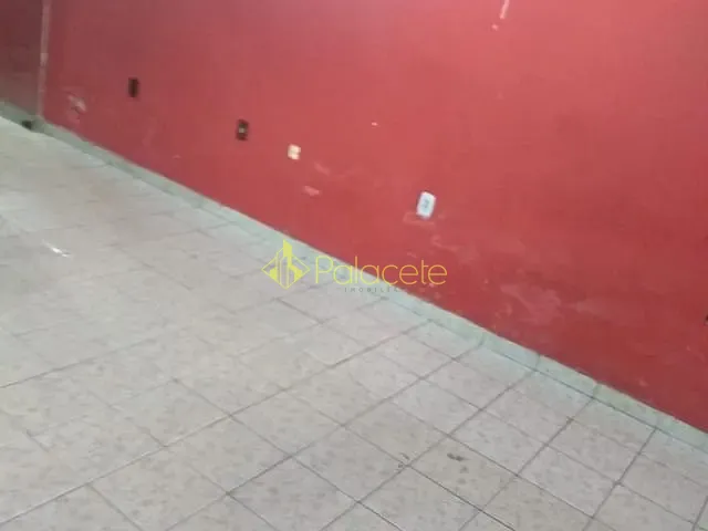 Casa 3 quartos e 1 banheiro, à venda, no bairro Conjunto Habitacional Terra dos Ipês II (Fase I) em Pindamonhangaba