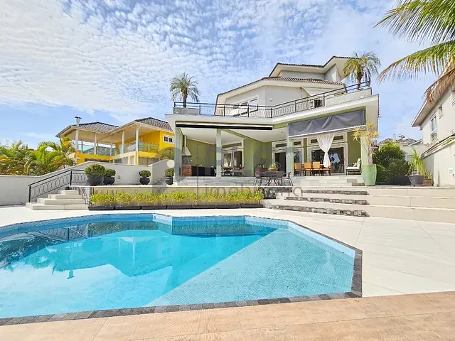Casa com 765m² 4 quartos e 6 banheiros, à venda, no bairro Tamboré em Santana de Parnaíba