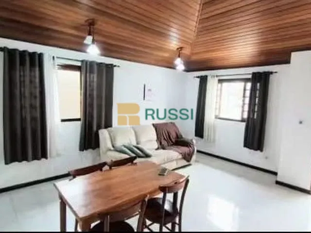 Casa com 175m² 3 quartos e 2 banheiros, à venda, no bairro Jardim das Indústrias em São José dos Campos