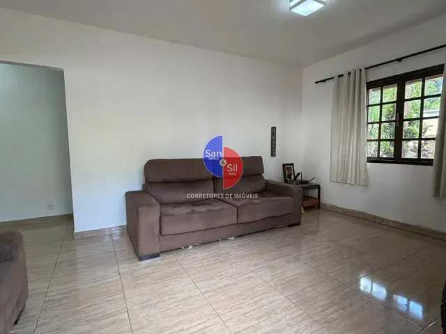 Casa com 360m² 3 quartos e 4 banheiros, à venda, no bairro Limoeiro em Guapimirim