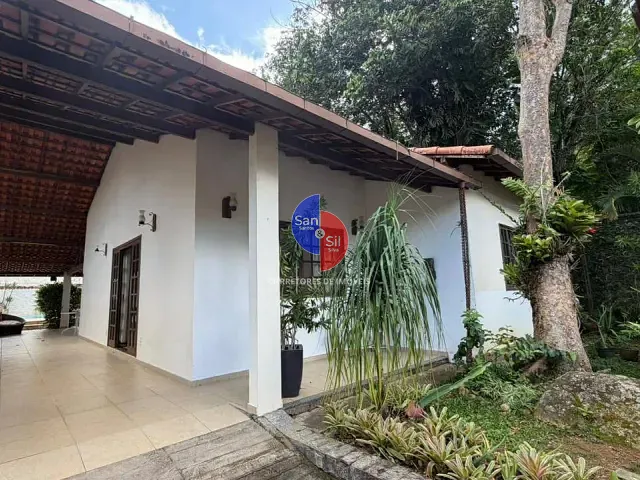 Casa com 360m² 3 quartos e 4 banheiros, à venda, no bairro Limoeiro em Guapimirim