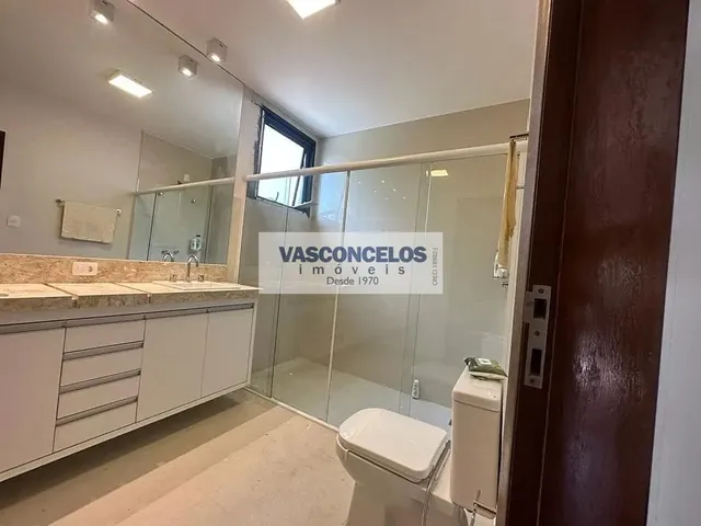 Casa com 700m² 4 quartos e 6 banheiros, à venda, no bairro Jardim das Colinas em São José Dos Campos