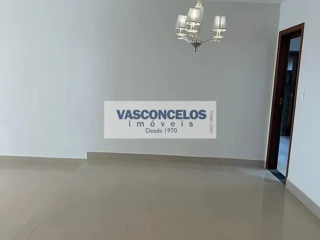 Casa com 700m² 4 quartos e 6 banheiros, à venda, no bairro Jardim das Colinas em São José Dos Campos
