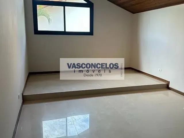 Casa com 700m² 4 quartos e 6 banheiros, à venda, no bairro Jardim das Colinas em São José Dos Campos