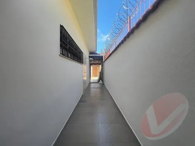 Casa com 300m² 3 quartos e 3 banheiros, à venda, no bairro Real em Praia Grande