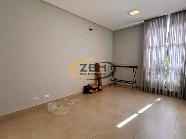 Casa com 145m² 3 quartos e 3 banheiros, à venda ou para alugar, no bairro Royal Park Residence & Resort em Londrina