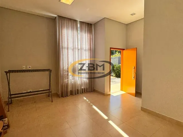 Casa com 145m² 3 quartos e 3 banheiros, à venda ou para alugar, no bairro Royal Park Residence & Resort em Londrina