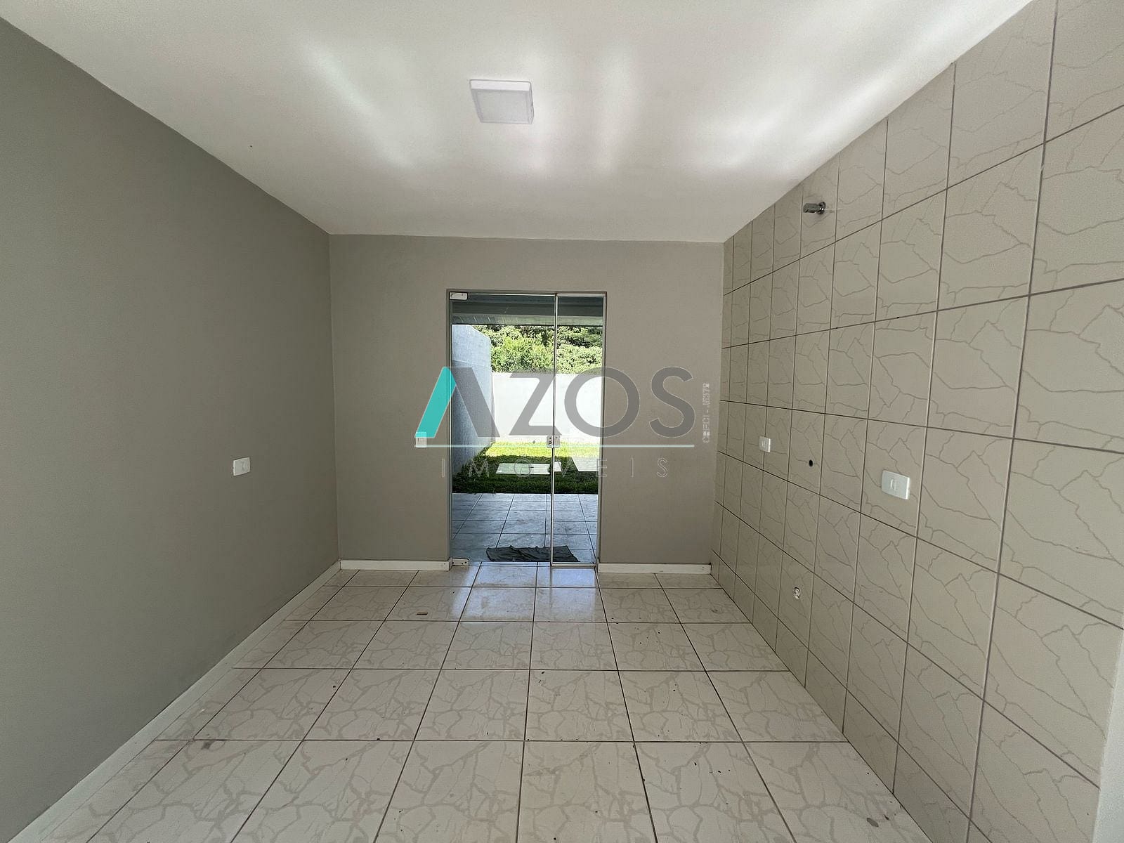 Casa à venda com 3 quartos, 55m² - Foto 8