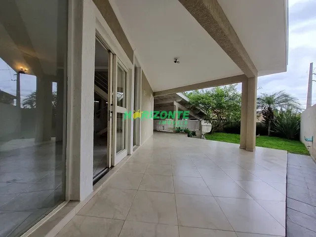 Casa com 252m² 3 quartos e 3 banheiros, à venda, no bairro Urbanova em São José dos Campos