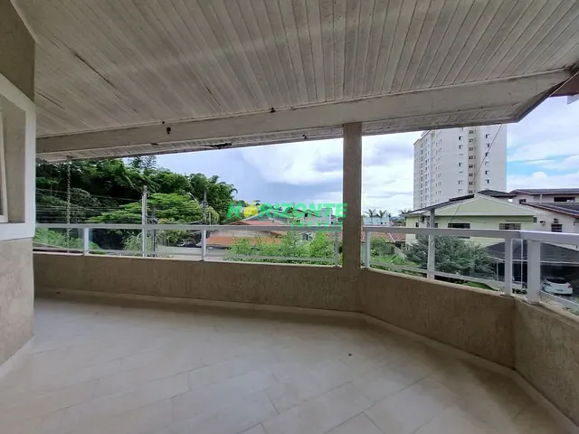 Casa com 252m² 3 quartos e 3 banheiros, à venda, no bairro Urbanova em São José dos Campos