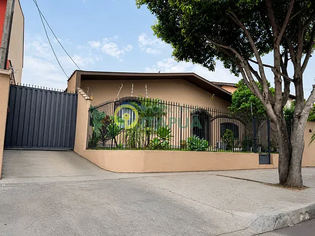 Casa com 543m² 3 quartos e 4 banheiros, à venda ou para alugar, no bairro Jardim Shangri-la A em Londrina