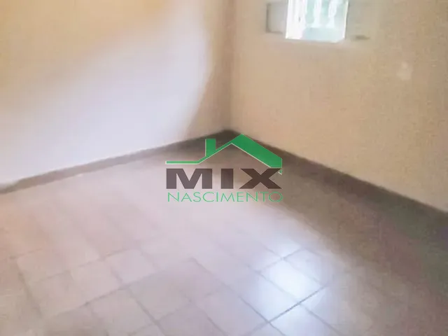 Casa 1 quarto e 1 banheiro, para alugar, no bairro Taboão em Diadema